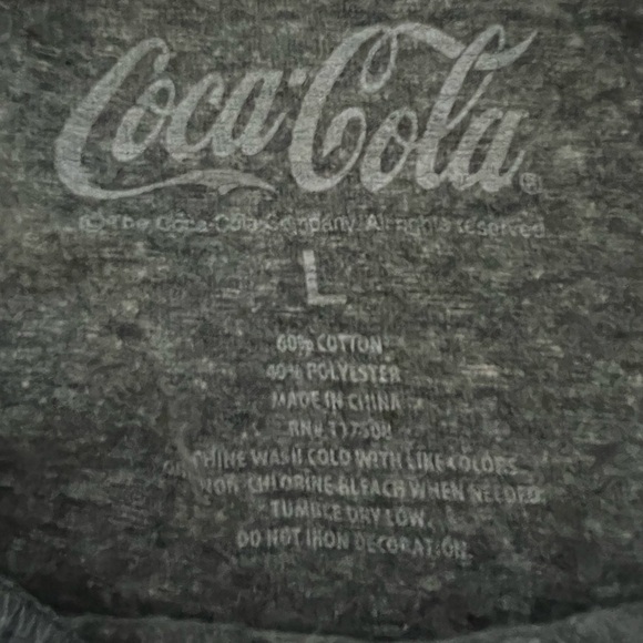 Coca Cola - lounging Santa tshirt - Picture 6 of 8